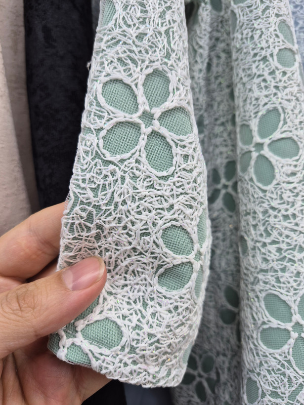 جنس پارچه کت از نزدیک